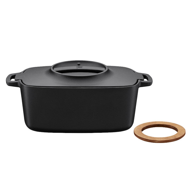Fiskars Norden 5 Litre Cast Iron Oval Casserole