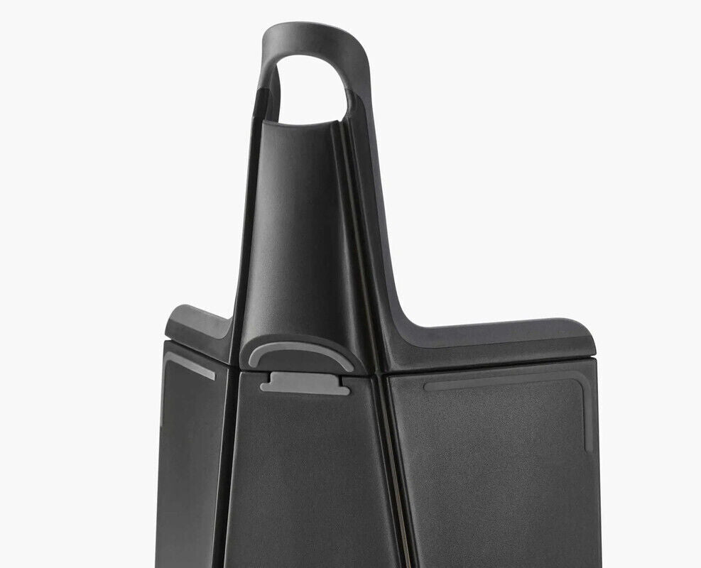 Joseph Joseph Chop2Pot Plus Folding Chopping Board (2022) Regular - Black