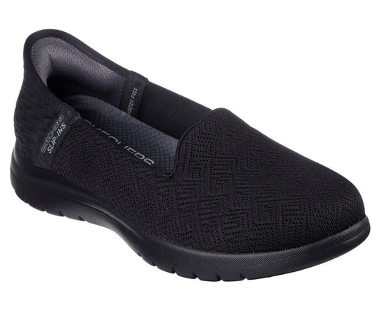 Skechers Women's On-The-Go Flex - Astonish Slip-In Size 8 - Black/Black