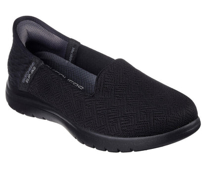 Skechers Women's On-The-Go Flex - Astonish Slip-In Size 5 - Black/Black