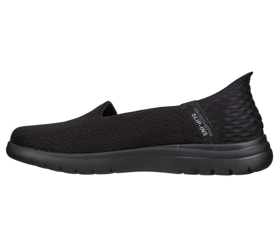 Skechers Women's On-The-Go Flex - Astonish Slip-In Size 5 - Black/Black