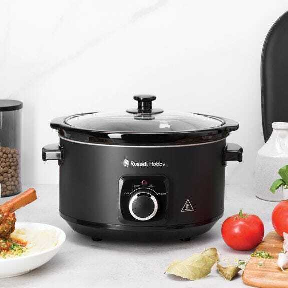 Russell Hobbs RHSC4A Stylish 4L Slow Cooker - Matte Black